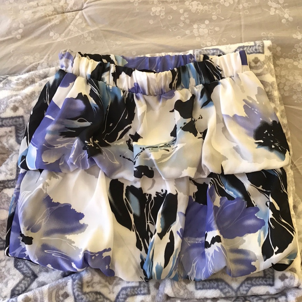 Skirt with flowers